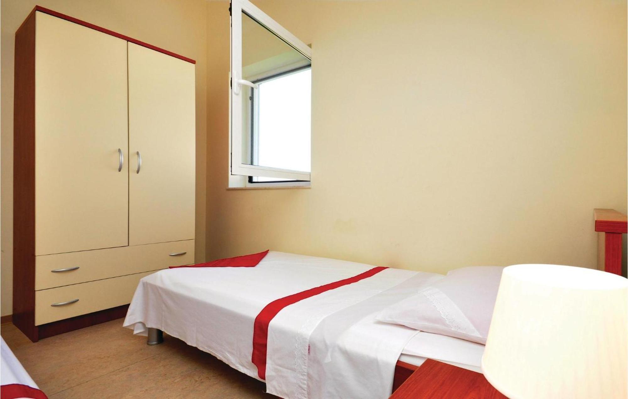 2 Bedroom Nice Apartment In มีมิตเซ ภายนอก รูปภาพ